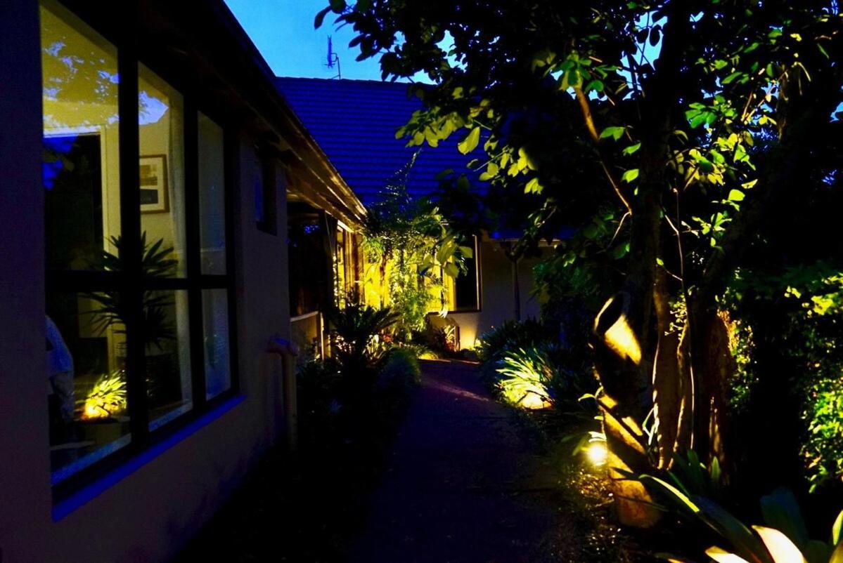 Mahoe Gardens - Self Contained * Auckland